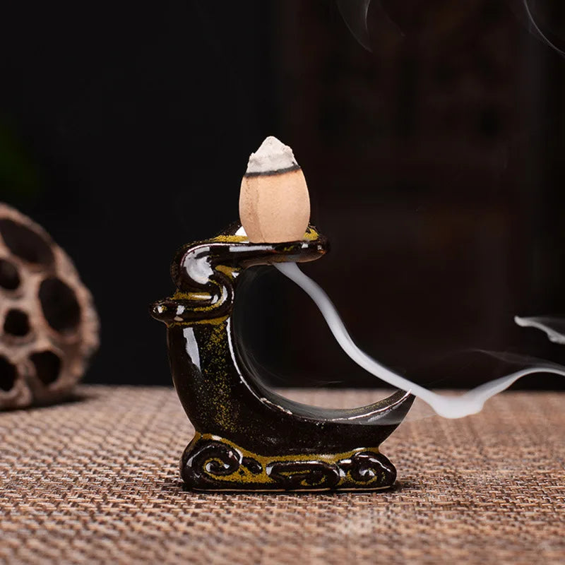 Leaf Backflow Incense Burner – Aromatherapy Holder